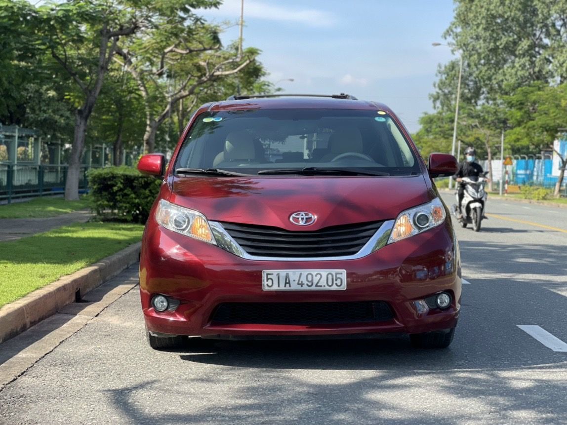 Toyota Sienna 2010 - Nhập khẩu, đi chuẩn 7 vạn km