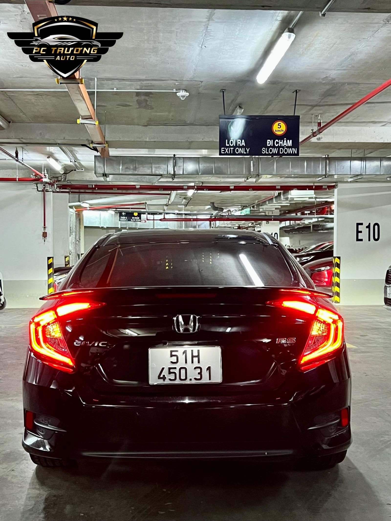 Honda Civic 2020 - Model 2021, nhập Thái, odo: 8.000km, biển SG cực siêu lướt