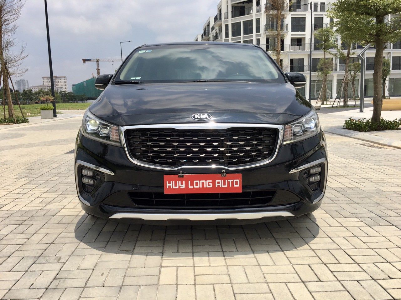 Kia Sedona 2018 - Biển SG mẫu mới