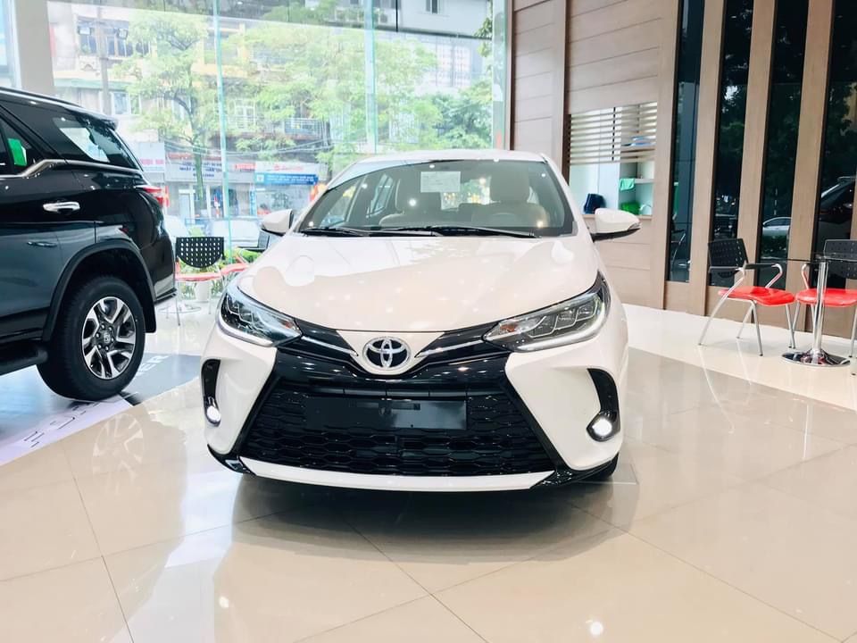 Toyota Yaris 2022 - Toyota Hoàn Kiếm bán xe giá rẻ nhất, xe giao sớm nhất, ngập tràn ưu đãi