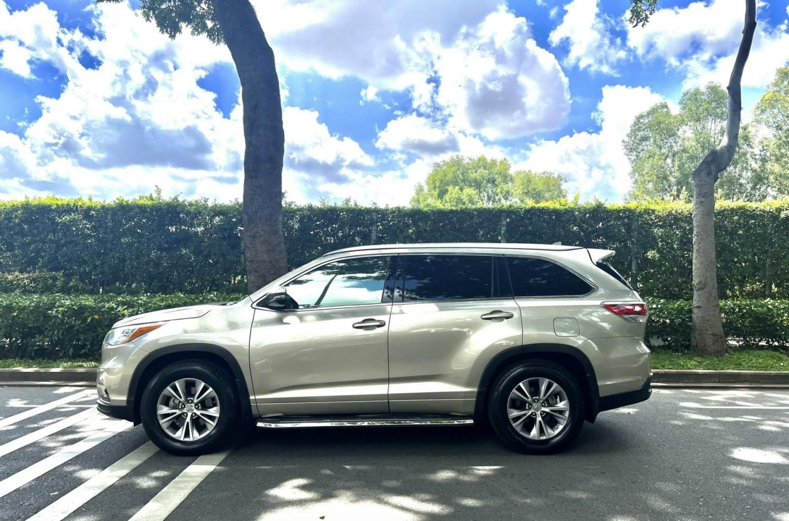 Toyota Highlander 2014 - Mới đi 48k km, zin a-z xe miễn bàn