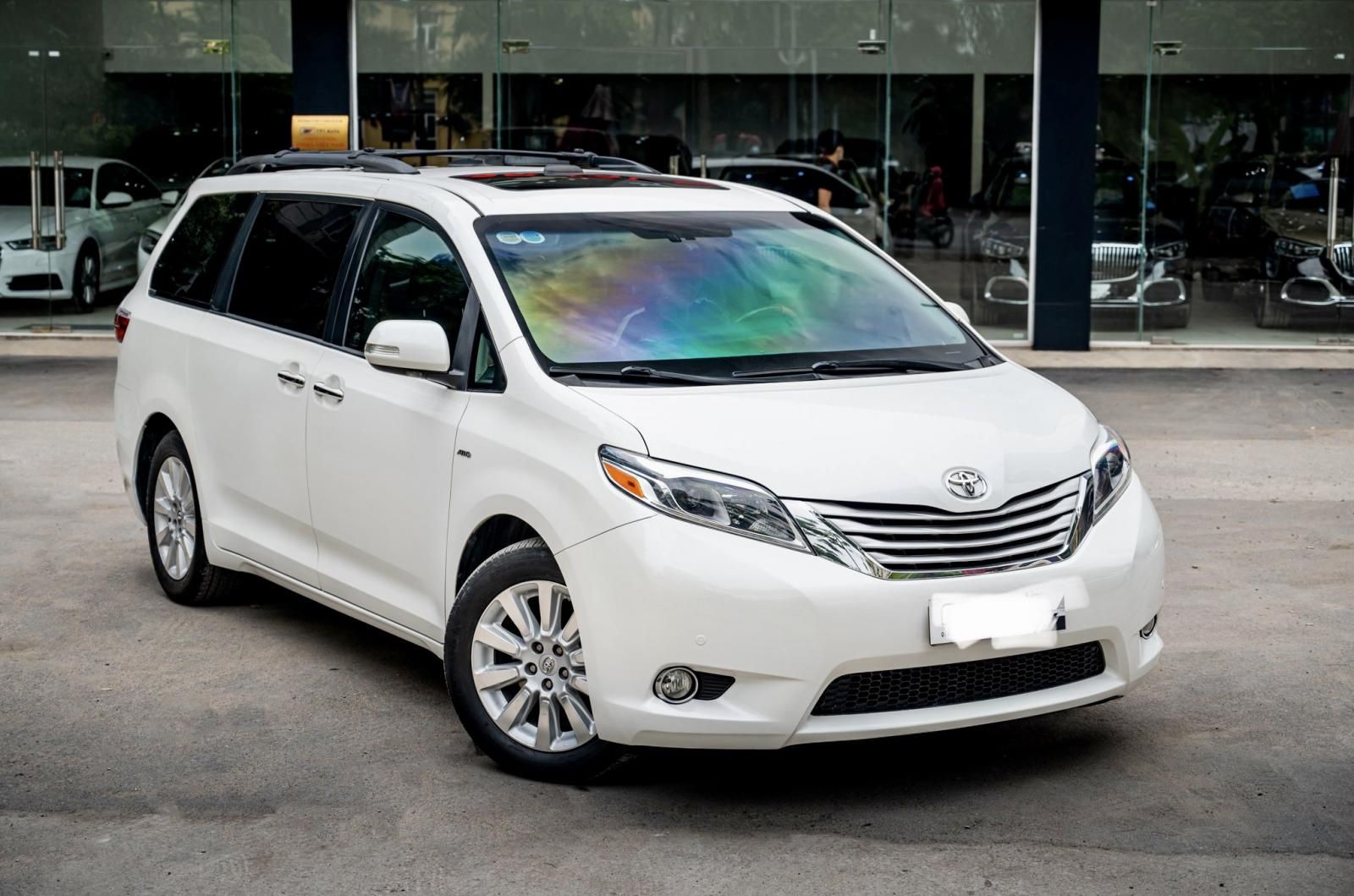 Toyota Sienna 2016 - Đăng kí sử dụng 2017