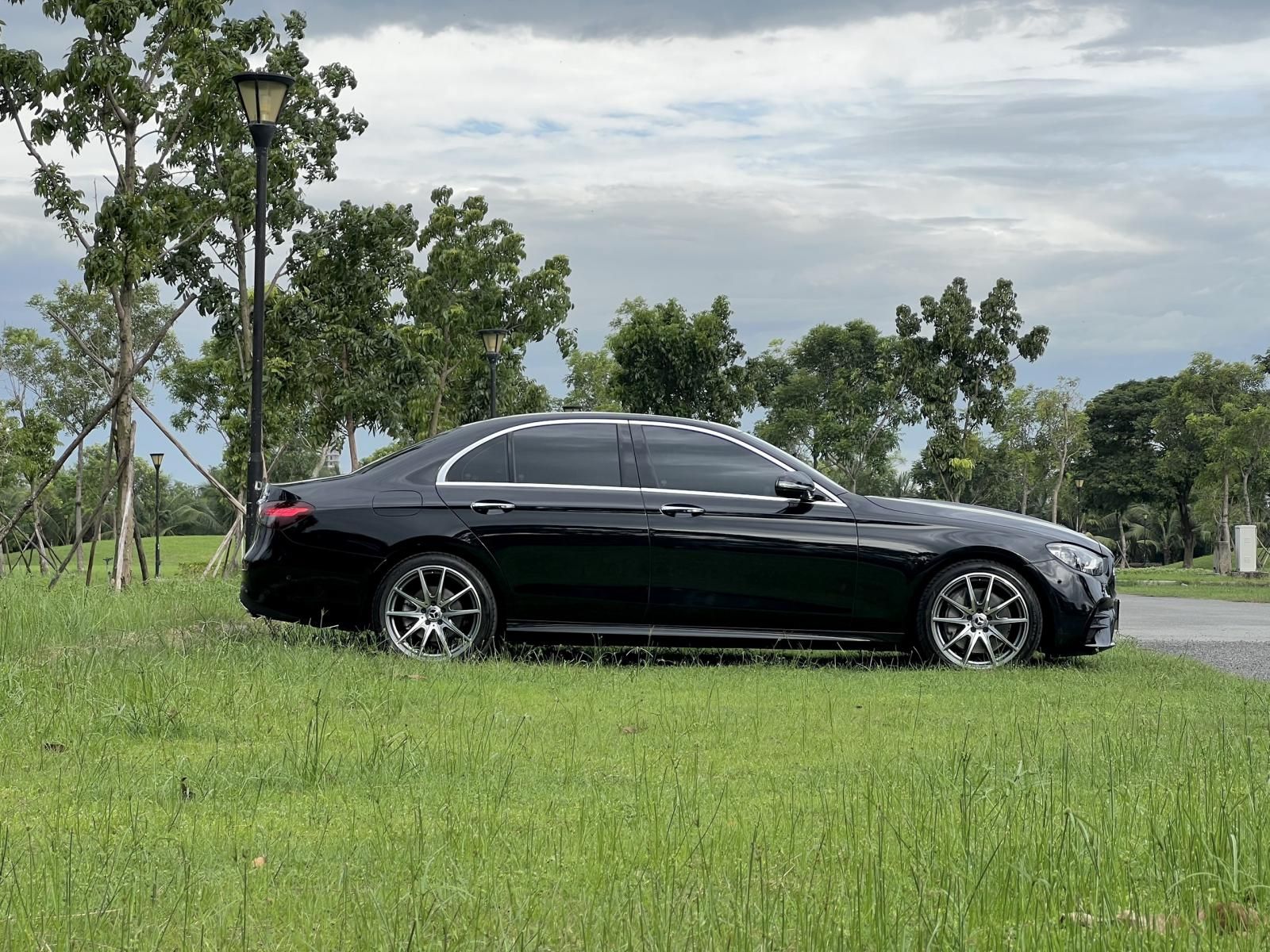 Mercedes-Benz 2021 - Đăng ký cuối 2021