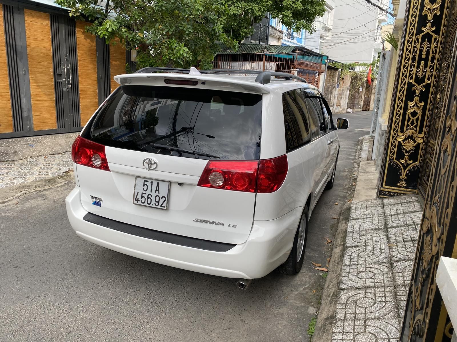 Toyota Sienna 2007 - Cần bán gấp xe giá cạnh tranh