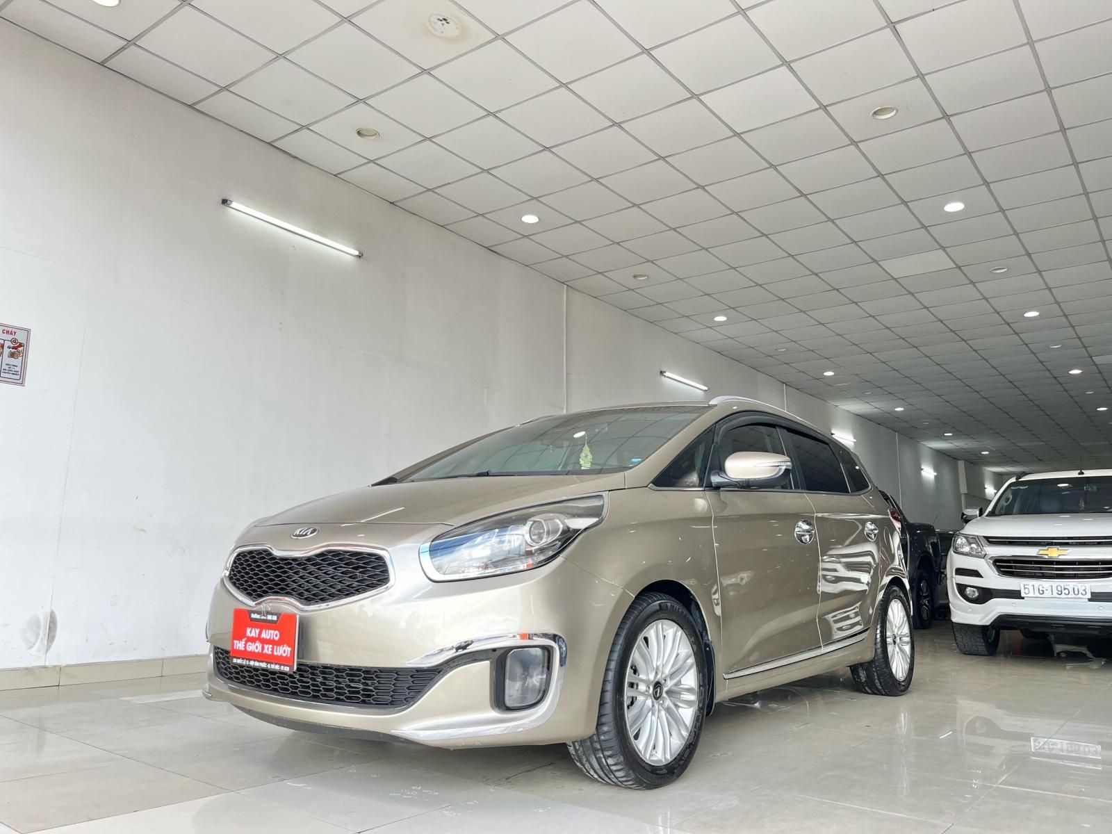 Kia Rondo 2016 - Mẫu xe thông dụng của gia đình