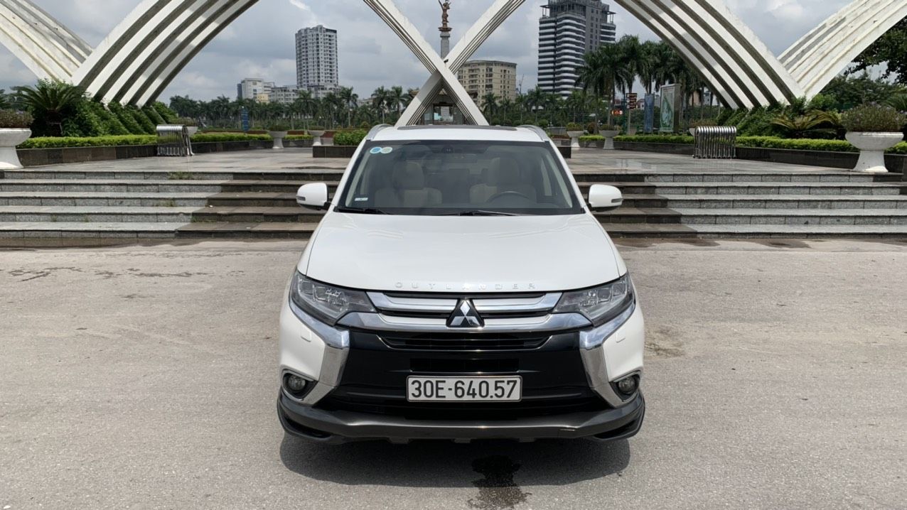 Mitsubishi Stavic 2016 - Nhập khẩu nguyên chiếc