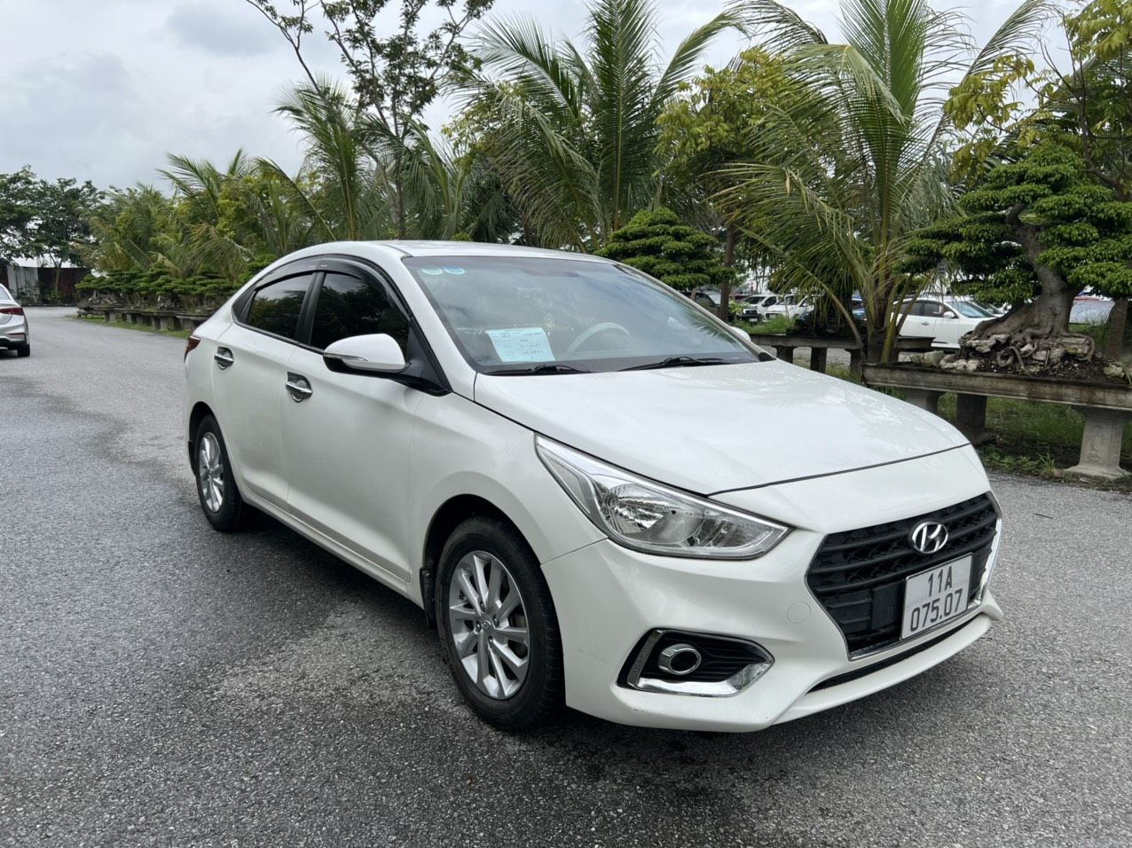 Hyundai Accent 2018 - Bán gấp xe sơn zin 99,9% + cam kết xe không đâm đụng, đủ điều kiện sang tên chính chủ