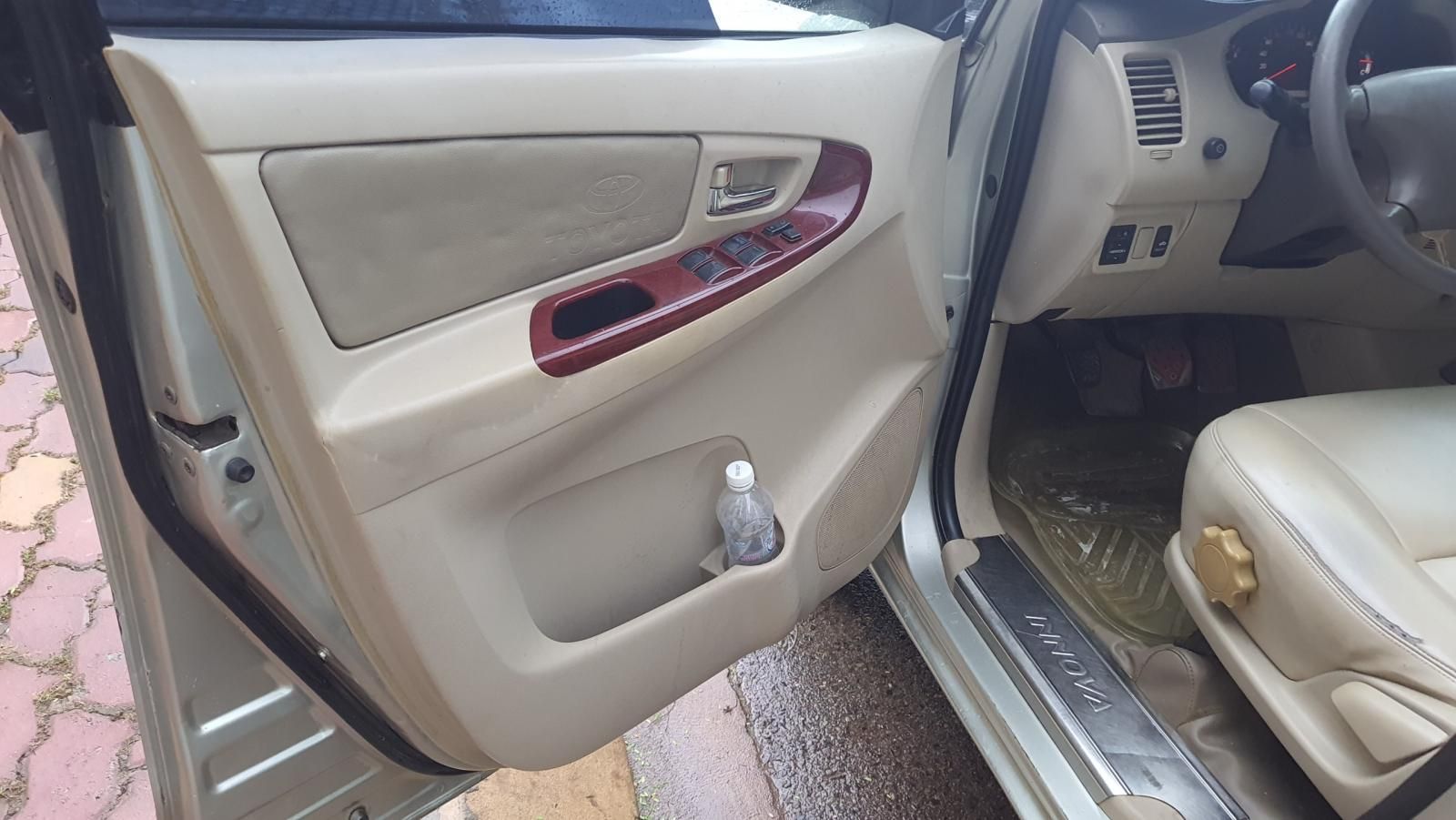 Toyota Innova 2006 - Full option