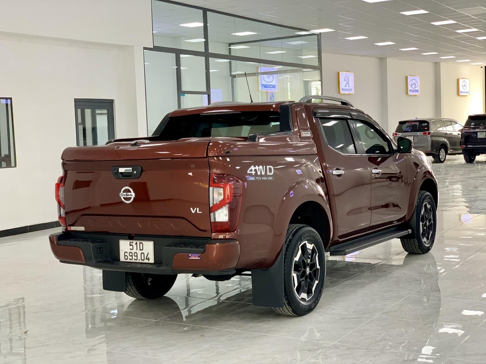 Nissan Navara 2021 - [Hàng chất siêu lướt 7,900km] - Xe mới đăng kí 2022. Bao test và bank 70%. LH giá tốt nhất Bình Dương