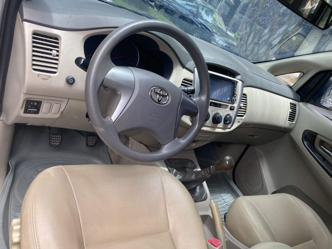 Toyota Innova 2015 - Biển số Sài Gòn