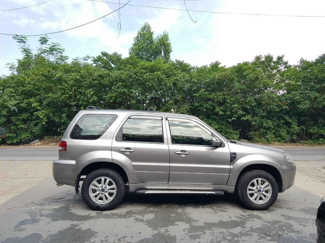 Ford Escape 2011 - Biển tỉnh