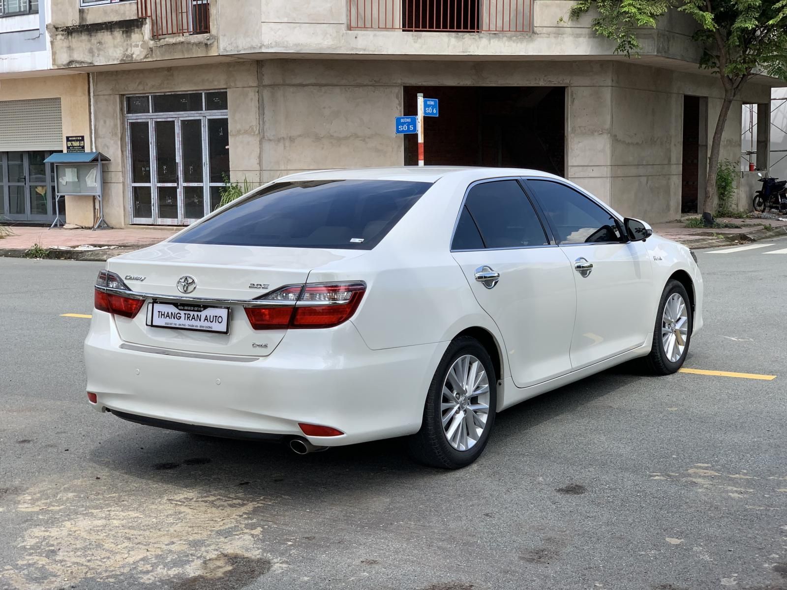 Toyota Camry 2018 - Cần bán lại xe siêu đẹp - Có bảo hành, bảo dưỡng đầy đủ. Hỗ trợ bank 60-70%, liên hệ giá tốt