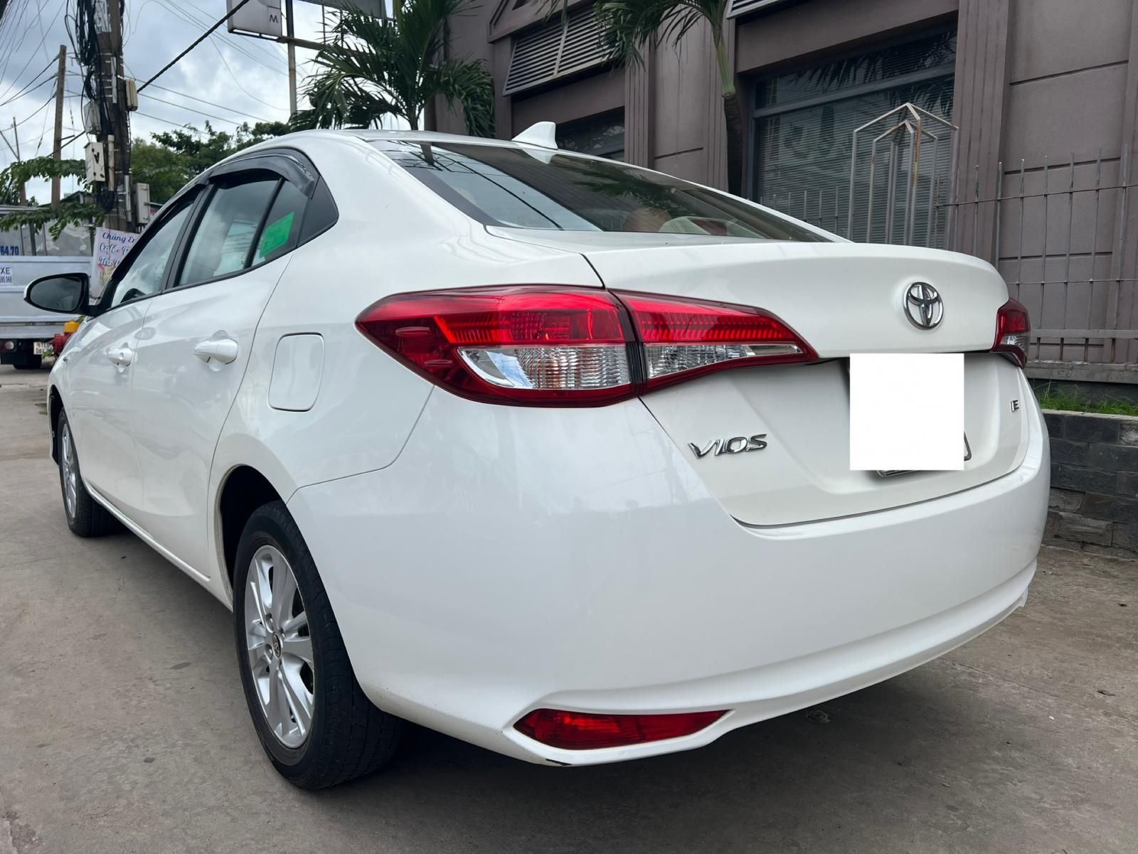 Toyota Vios 2019 - Bán xe số sàn bản 7 túi khí cân bằng điện tử