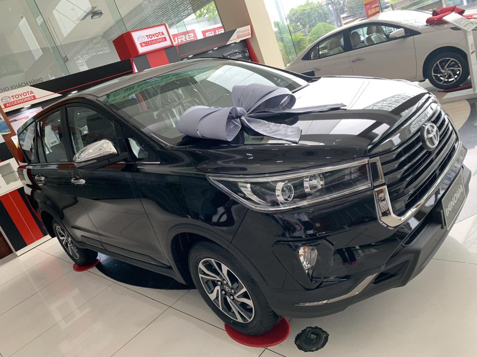 Toyota Innova 2022 - Giao xe trong tháng 10, khuyến mãi gần 30 triệu