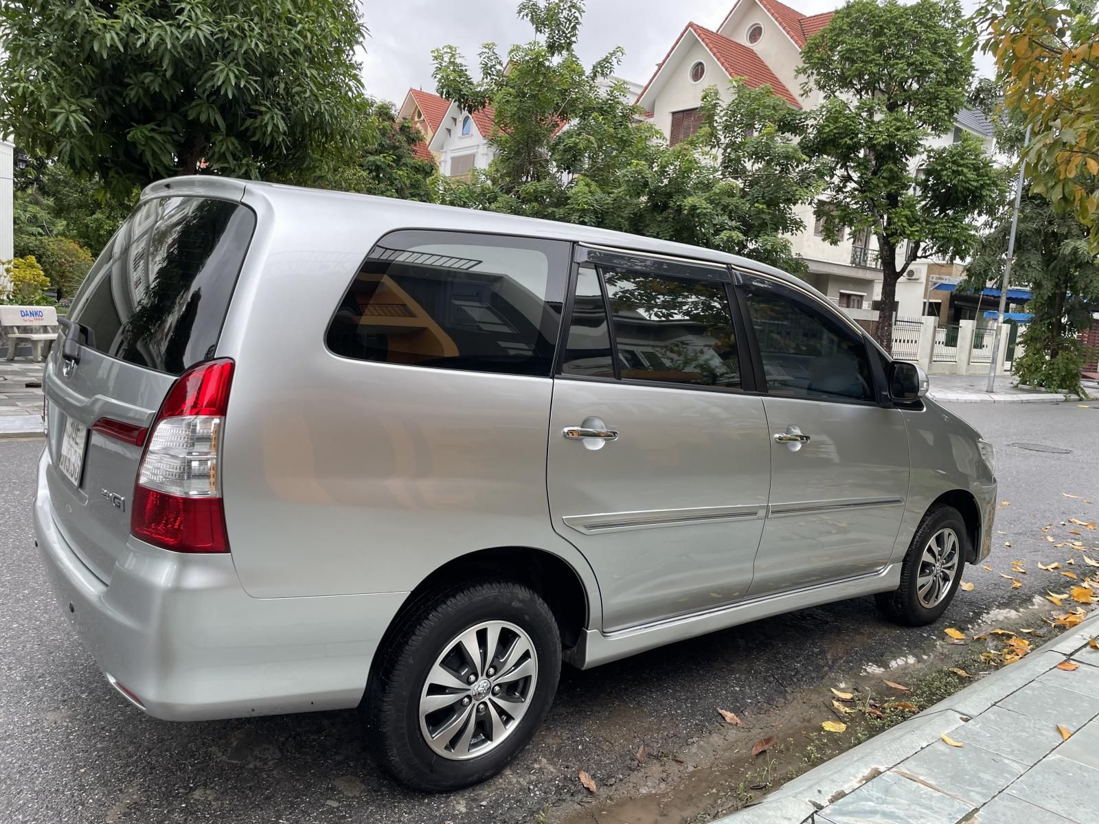 Toyota Innova 2016 - Gia Hưng Auto bán xe tự động màu bạc