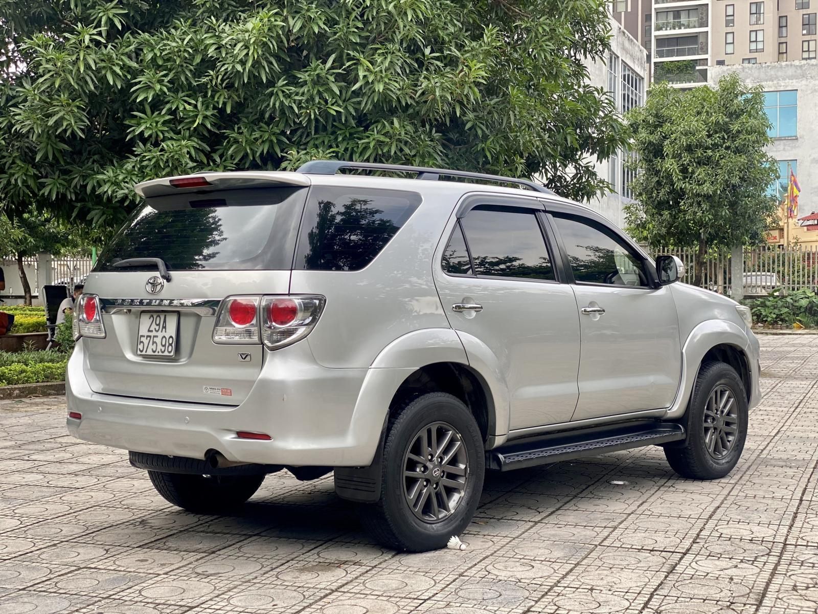 Toyota Fortuner 2012 - Biển Hà Nội gốc Hà Nội