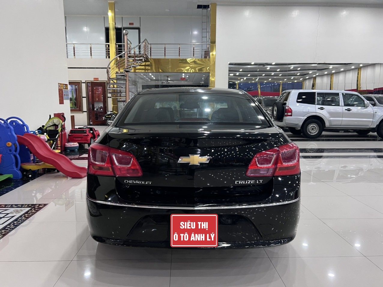 Chevrolet Cruze 2016 - Xe cực đẹp, máy nổ êm gầm bệ chắc chắn, giá tốt nhất thị trường