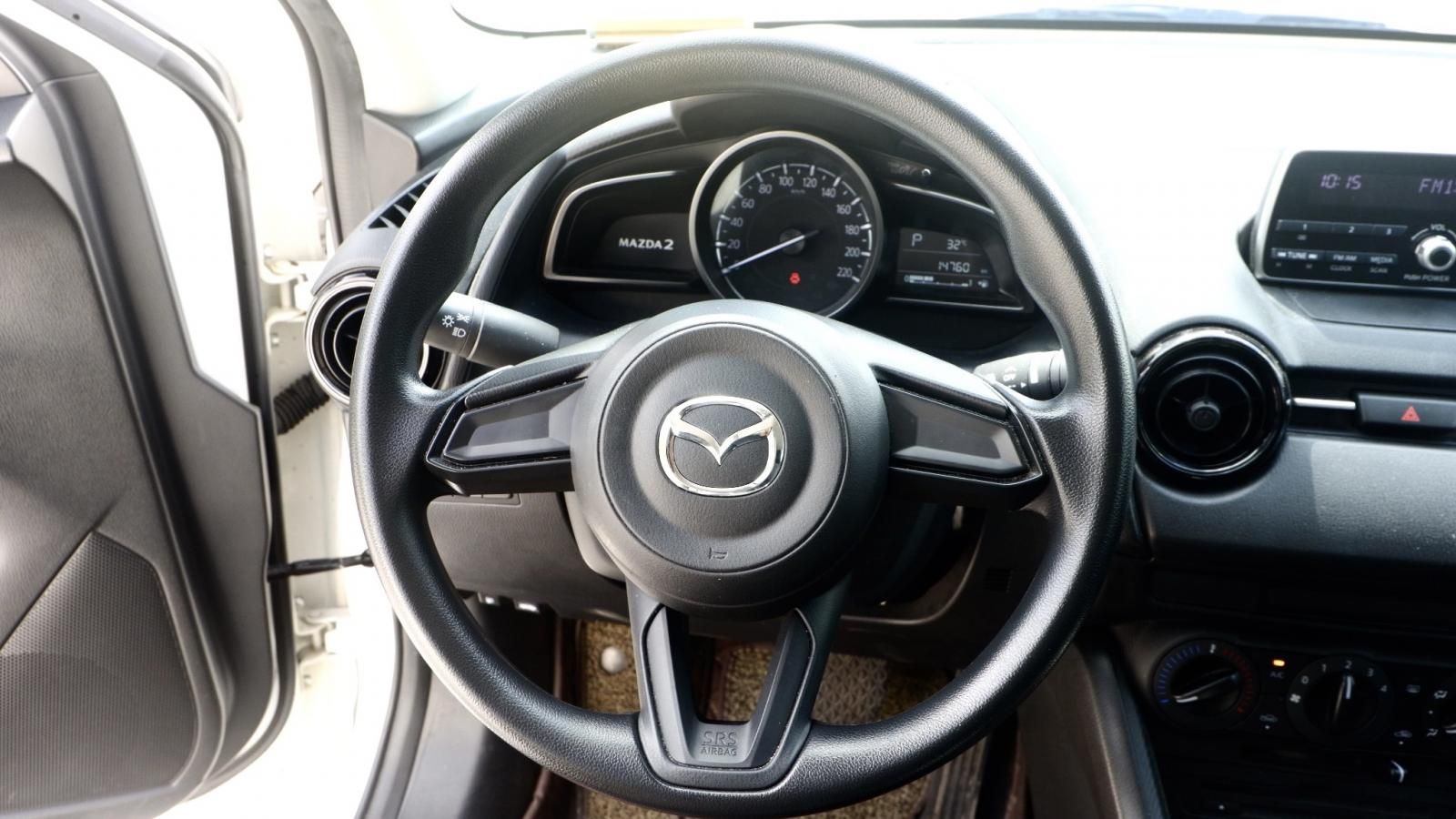 Mazda 2 2021 - Màu trắng, giá 480tr