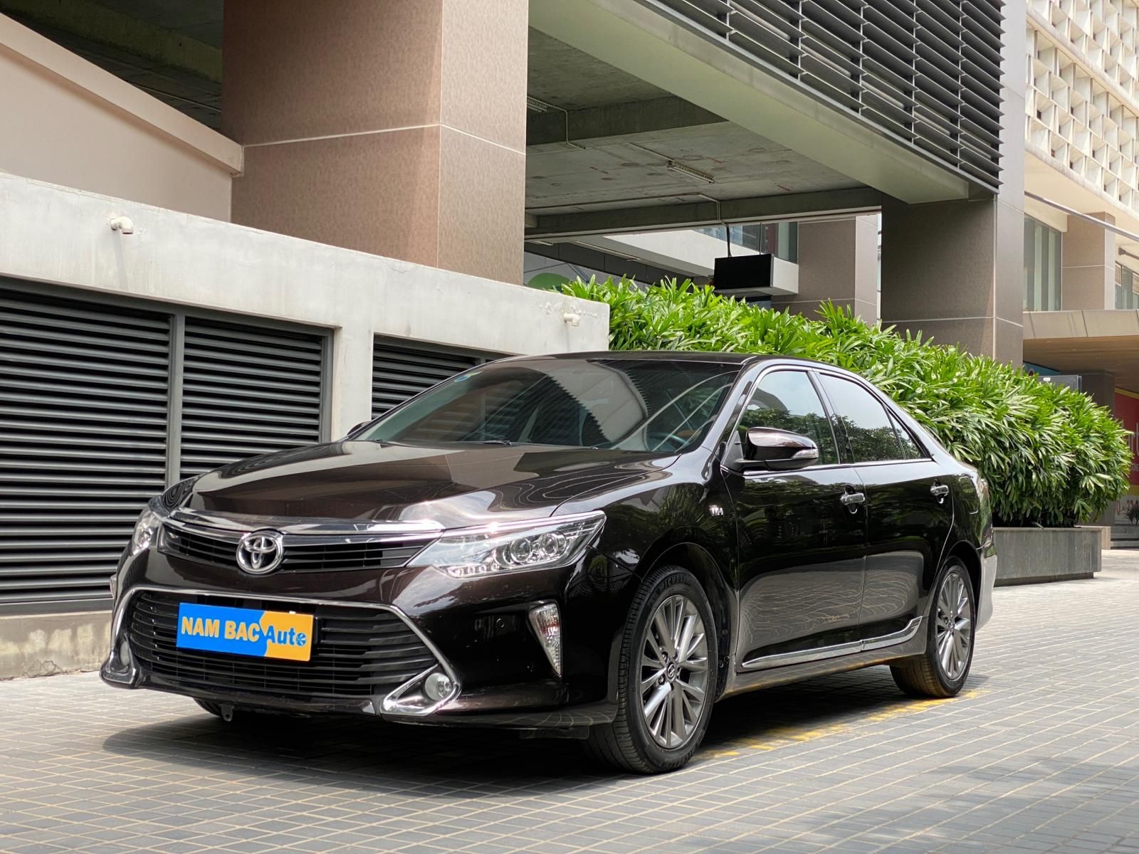 Toyota Camry 2018 - Chủ cũ cực kì giữ gìn