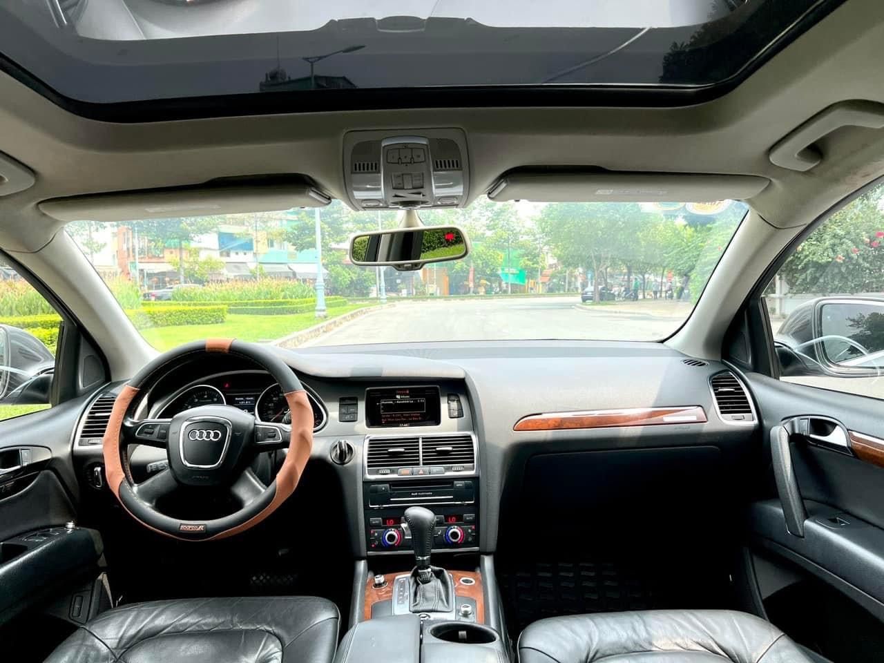 Audi Q7 2012 - Máy 3.0 nhập Đức 2012 loại slier full đồ chơi, màu xám nhà mua mới