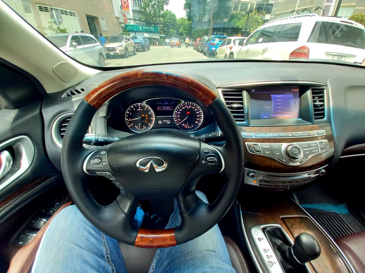 Infiniti Q60 2015 - Delux Cars bán xe động cơ V6