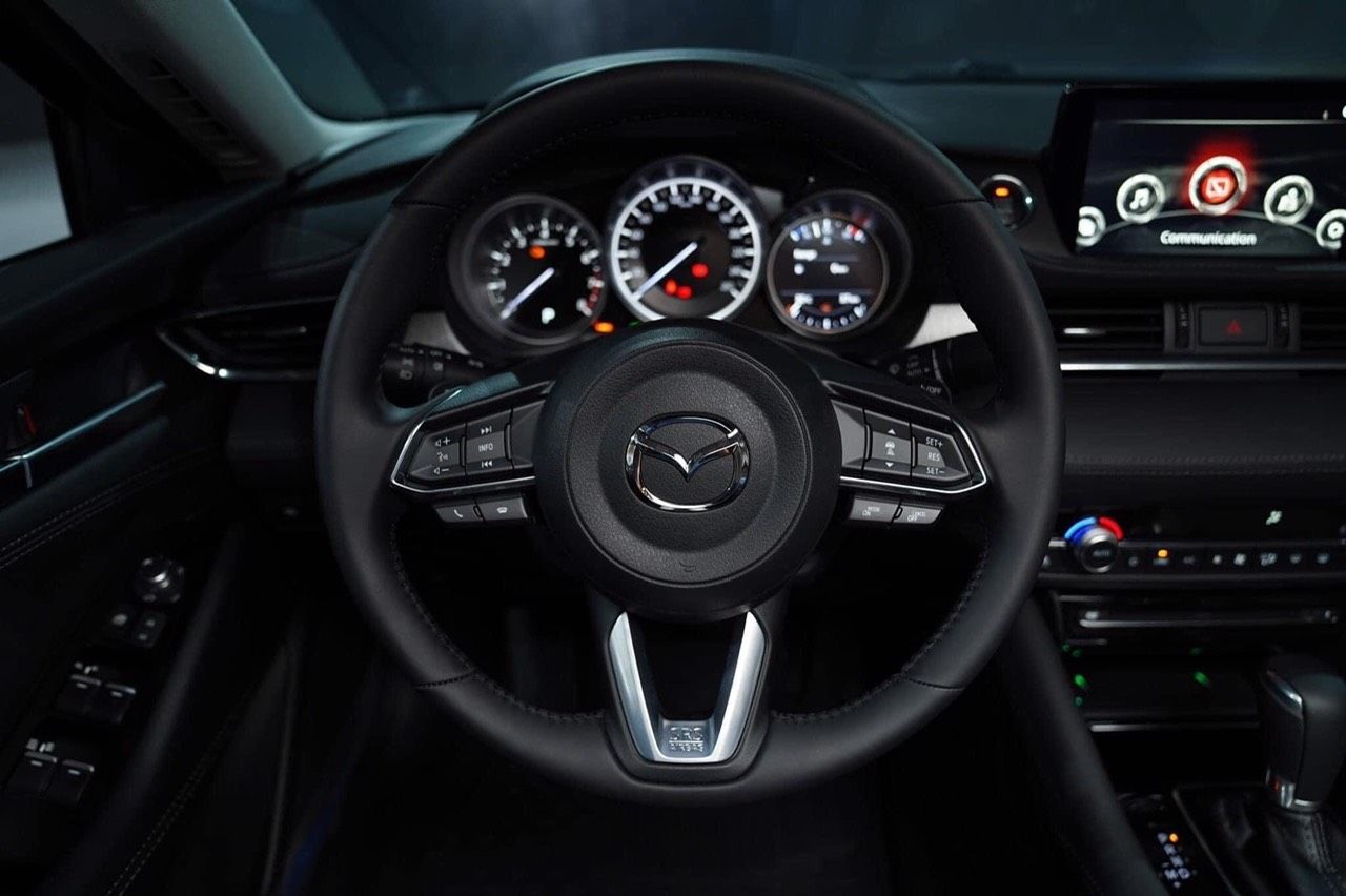 Mazda 6 2022 - Ưu đãi gần 100% thuế trước bạ, xe có sẵn giao ngay tại Showroom Mazda Phan Thiết