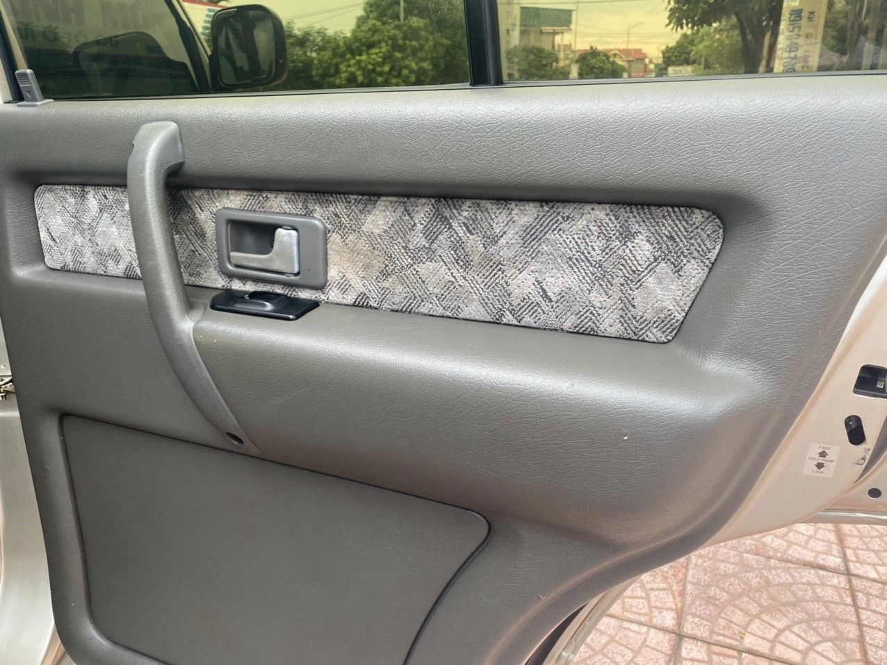 Isuzu Trooper 2001 - Giá hữu nghị