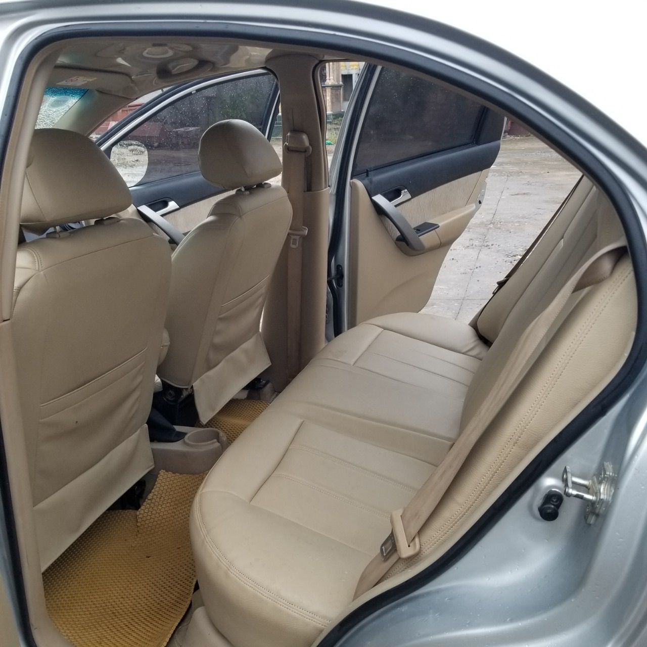 Chevrolet Aveo 2016 - Xe tư nhân, màu bạc