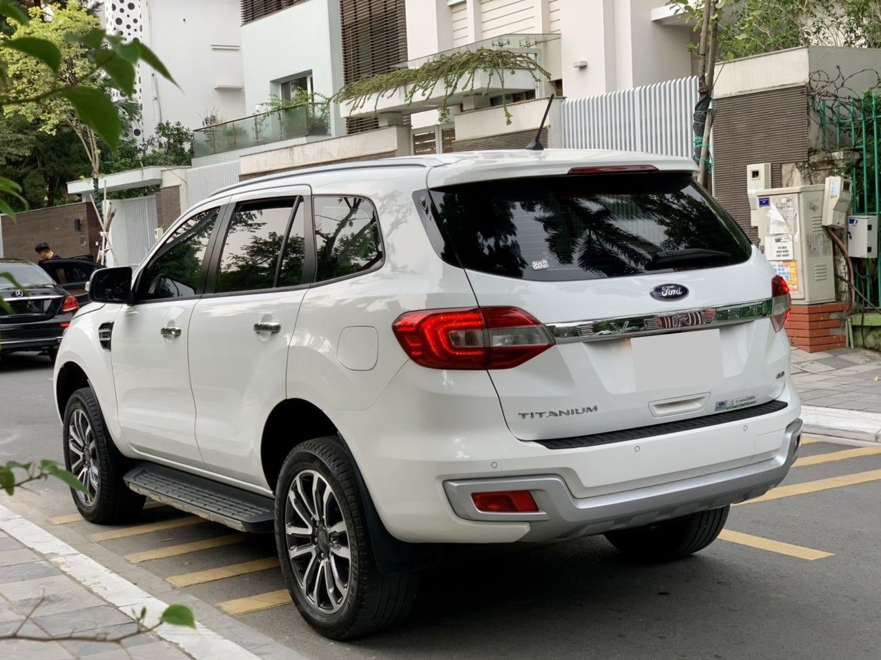 Ford Everest 2020 - Giảm 15 triệu cho khách tỉnh ngày 15/10 - Bank 70% cả nợ xấu