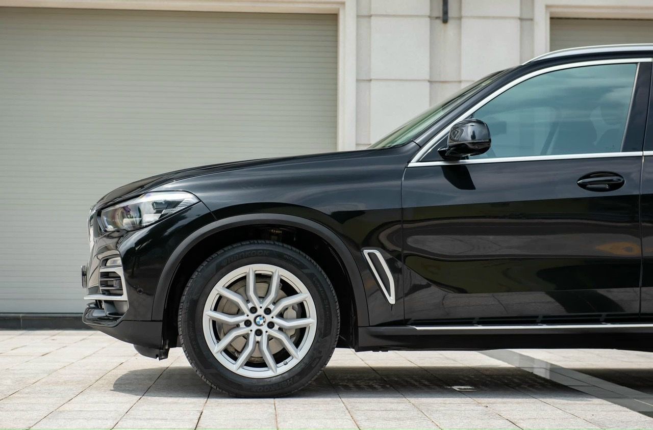 BMW X5 2019 - Xe màu đen, nhập khẩu