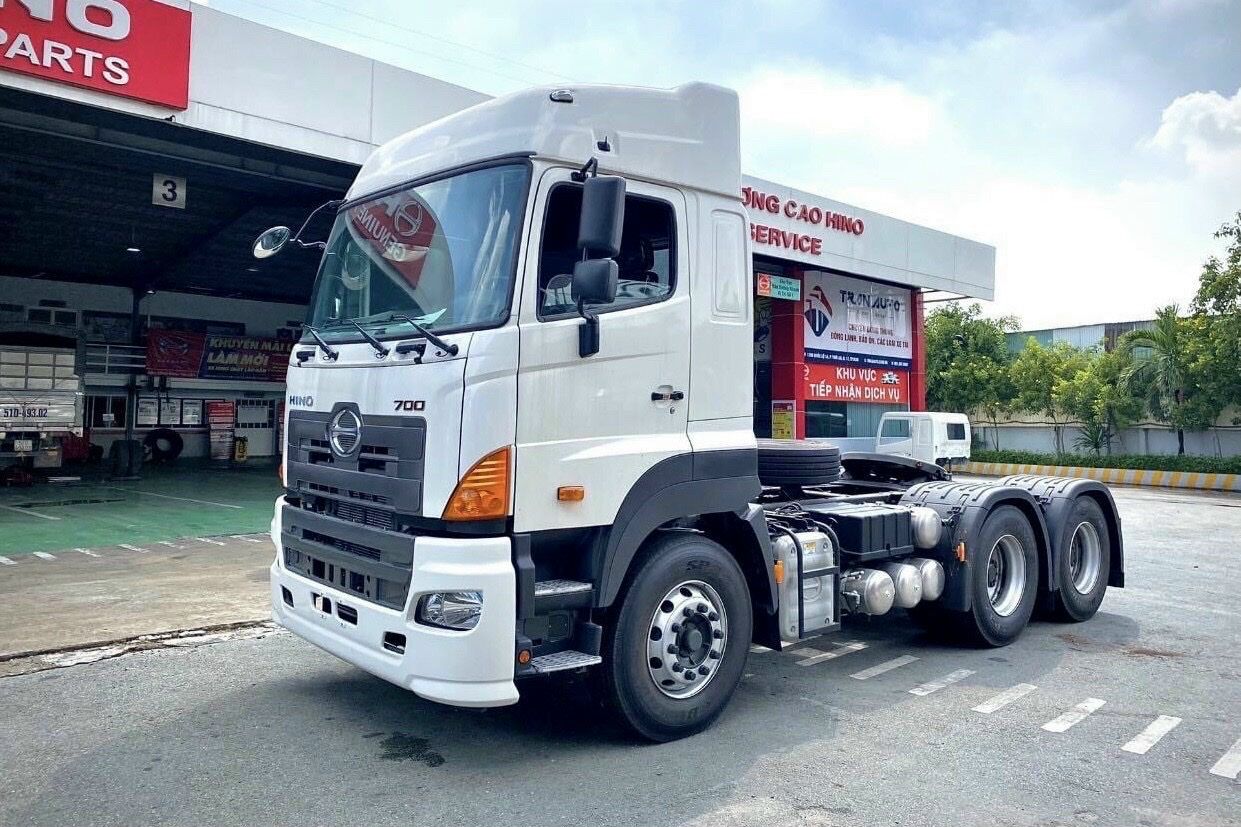 Hino 700 Series 2022 - Xe tải đầu kéo nhập khẩu