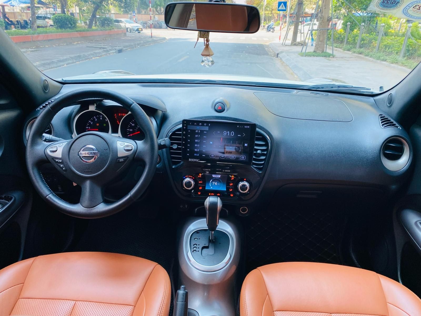 Nissan Juke 2011 - Nhập khẩu màu trắng đẳng cấp