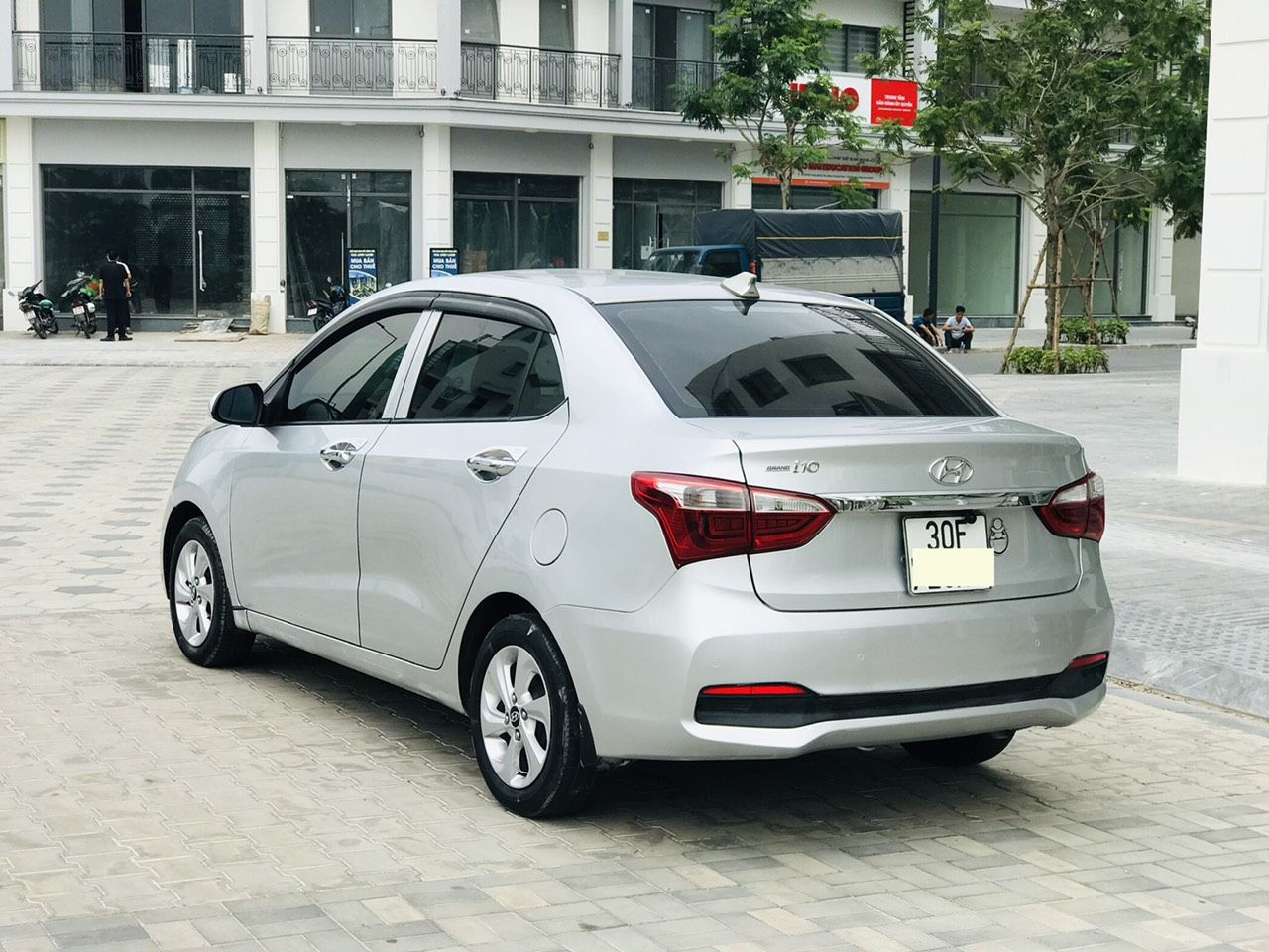 Hyundai Premio 2018 - Màu bạc, giá chỉ 345 triệu