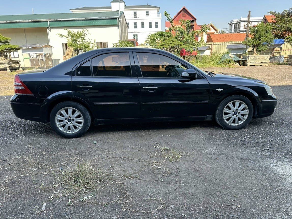 Ford Mondeo 2004 - Xe chạy 12 vạn chuẩn