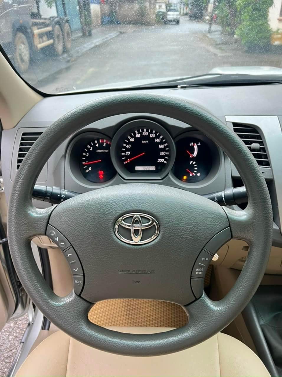 Toyota Hilux 2010 - Toyota Hilux 2010 số sàn tại 120