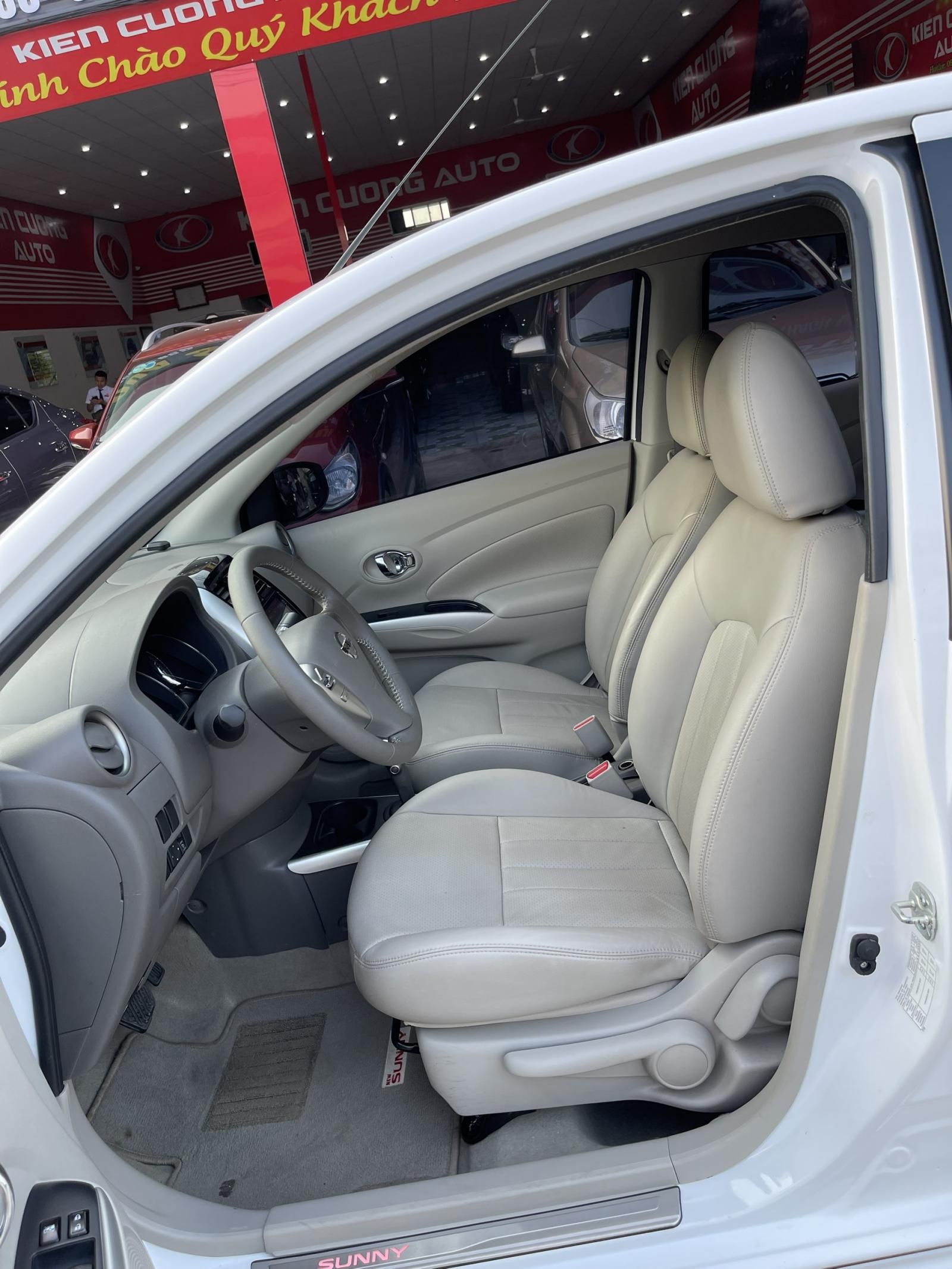 Nissan Sunny 2019 - Giá bán 415tr