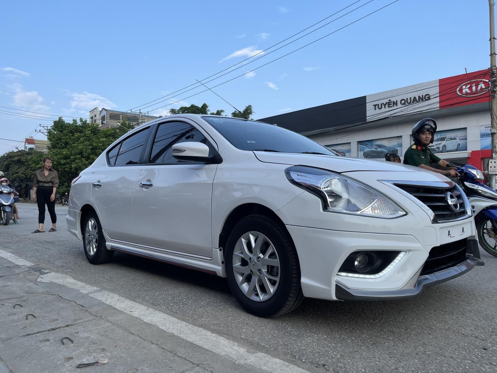 Nissan Sunny 2019 - Giá bán 415tr