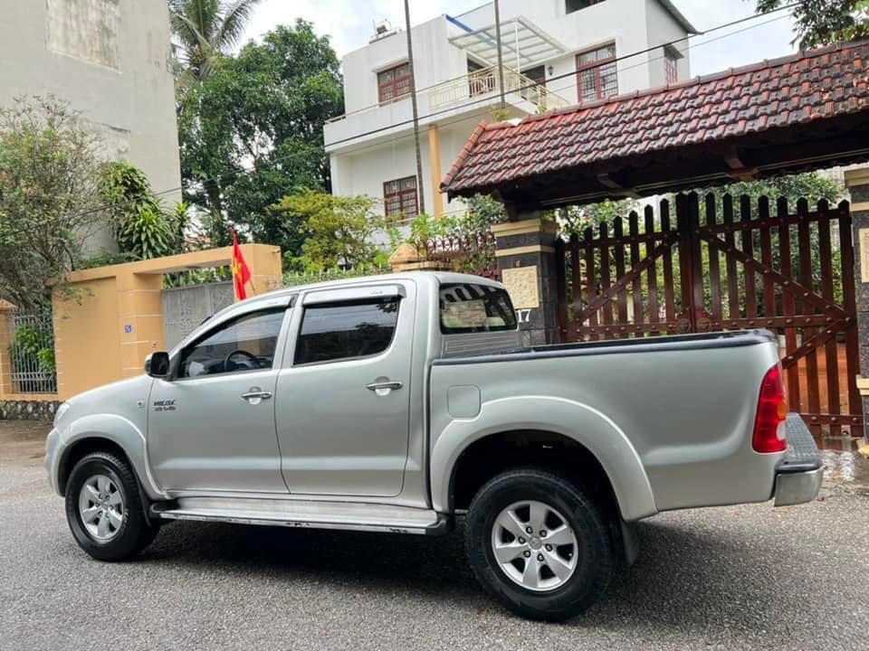 Toyota Hilux 2010 - Toyota Hilux 2010 số sàn tại 120