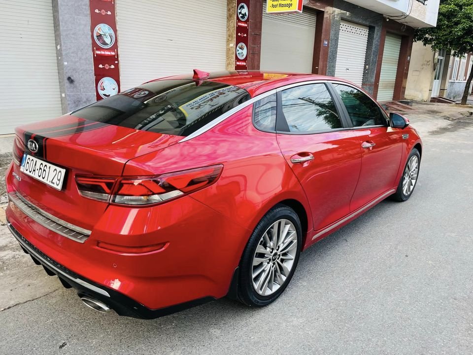 Kia Optima 2019 - Màu đỏ, giá hữu nghị