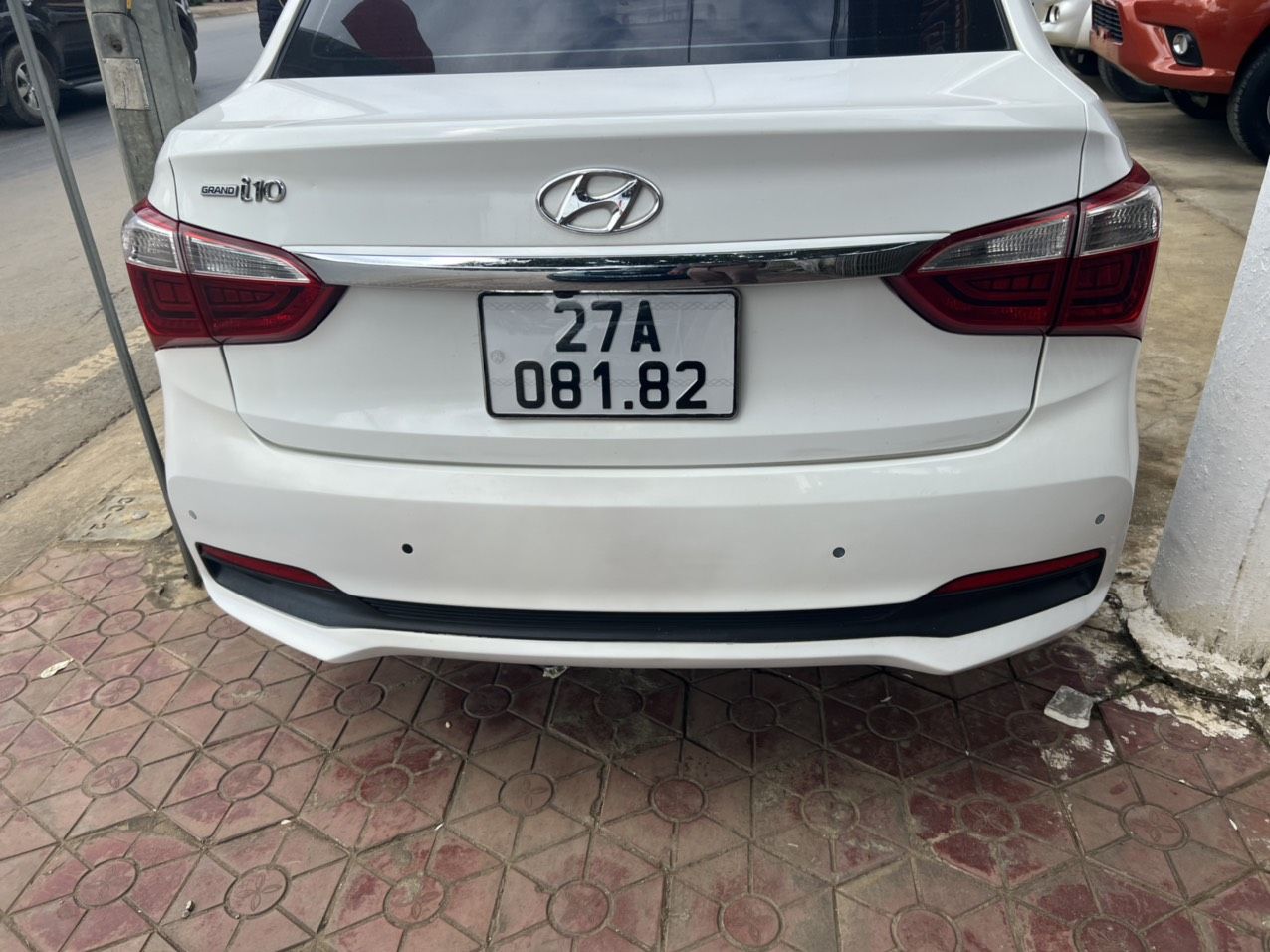 Hyundai Grand i10 2019 - Màu trắng, số sàn