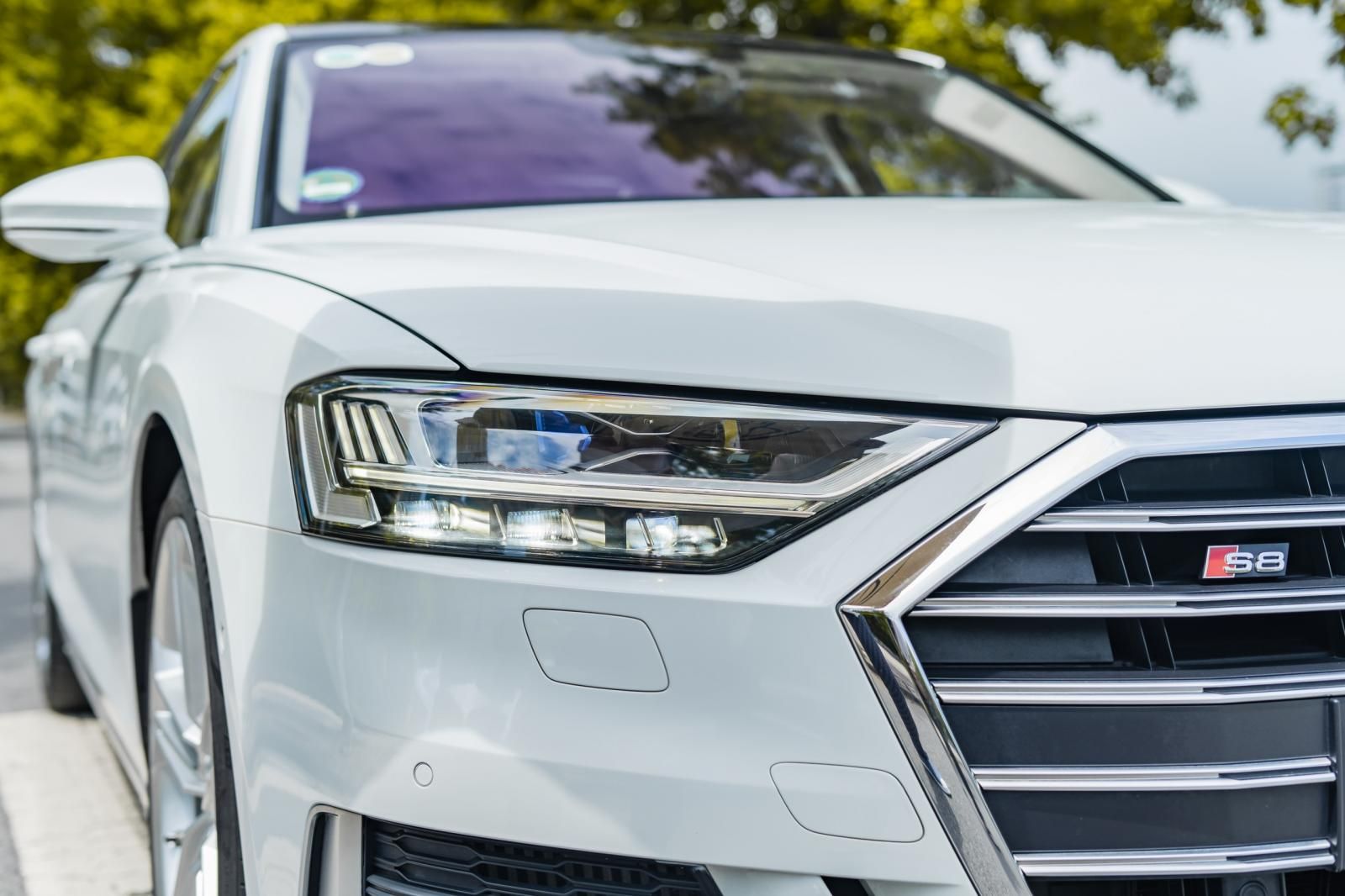 Audi S8 2020 - Xe màu trắng