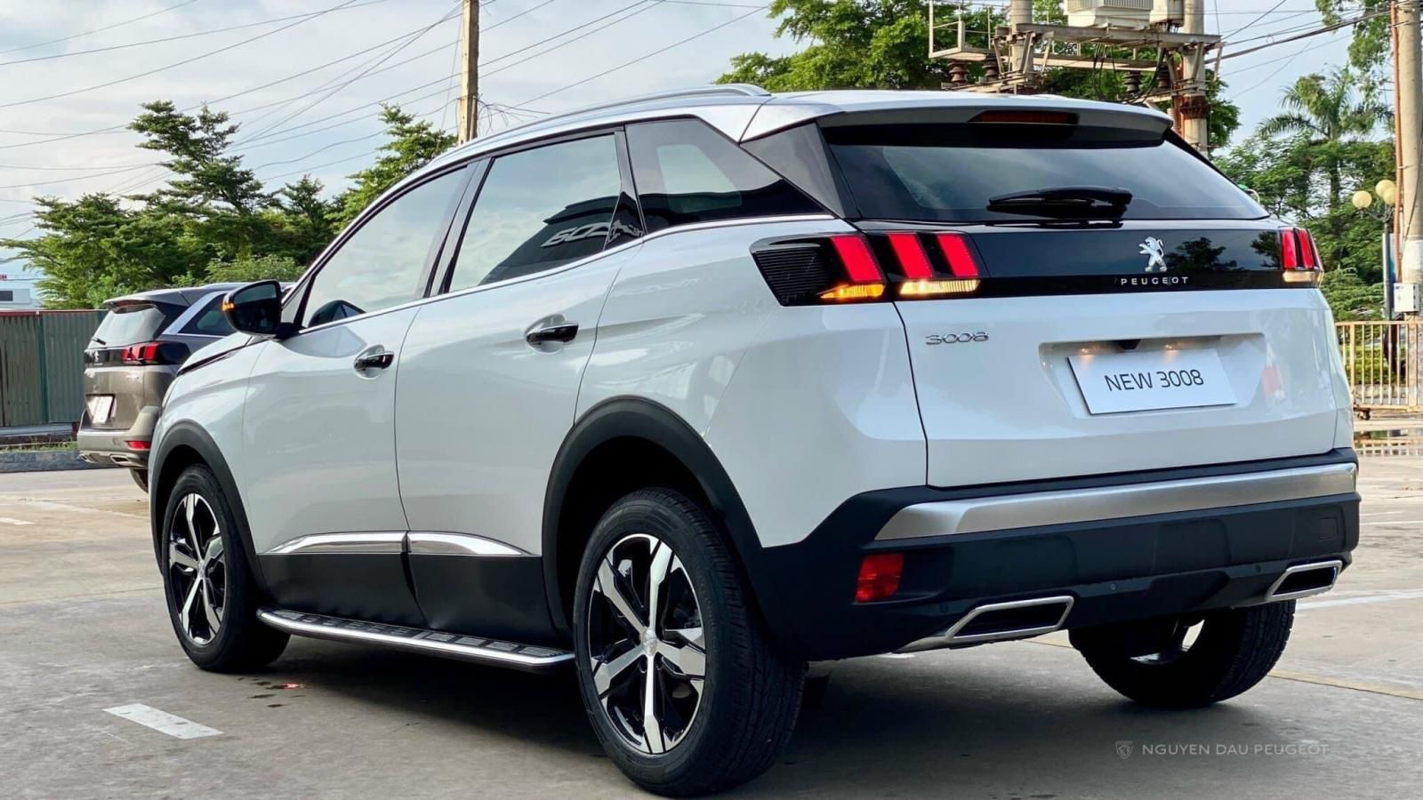 Peugeot 3008 2022 - Sẵn xe giao ngay - Giảm tiền mặt cực sốc