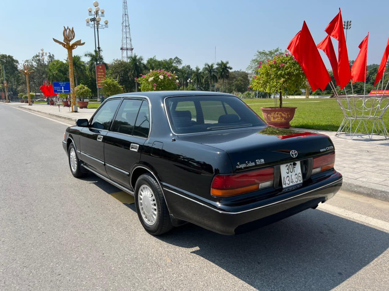 Toyota Crown 1993 - Toyota Crown đăng kí lần đầu 2006