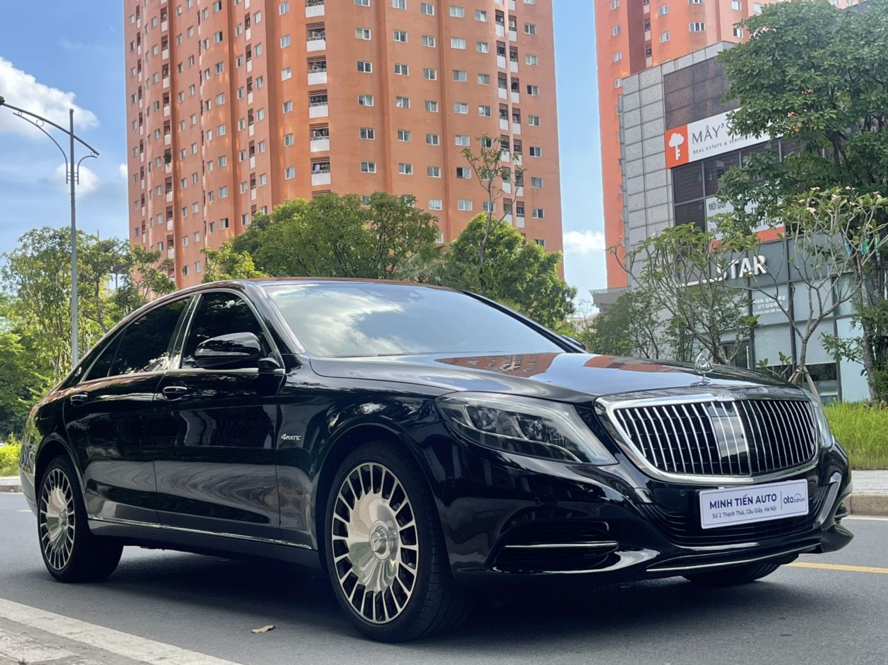 Mercedes-Benz 2015 - Độ full Maybach - Cực mới, xe lên rất nhiều đồ chơi + biển số TP. Cam kết chất lượng xe