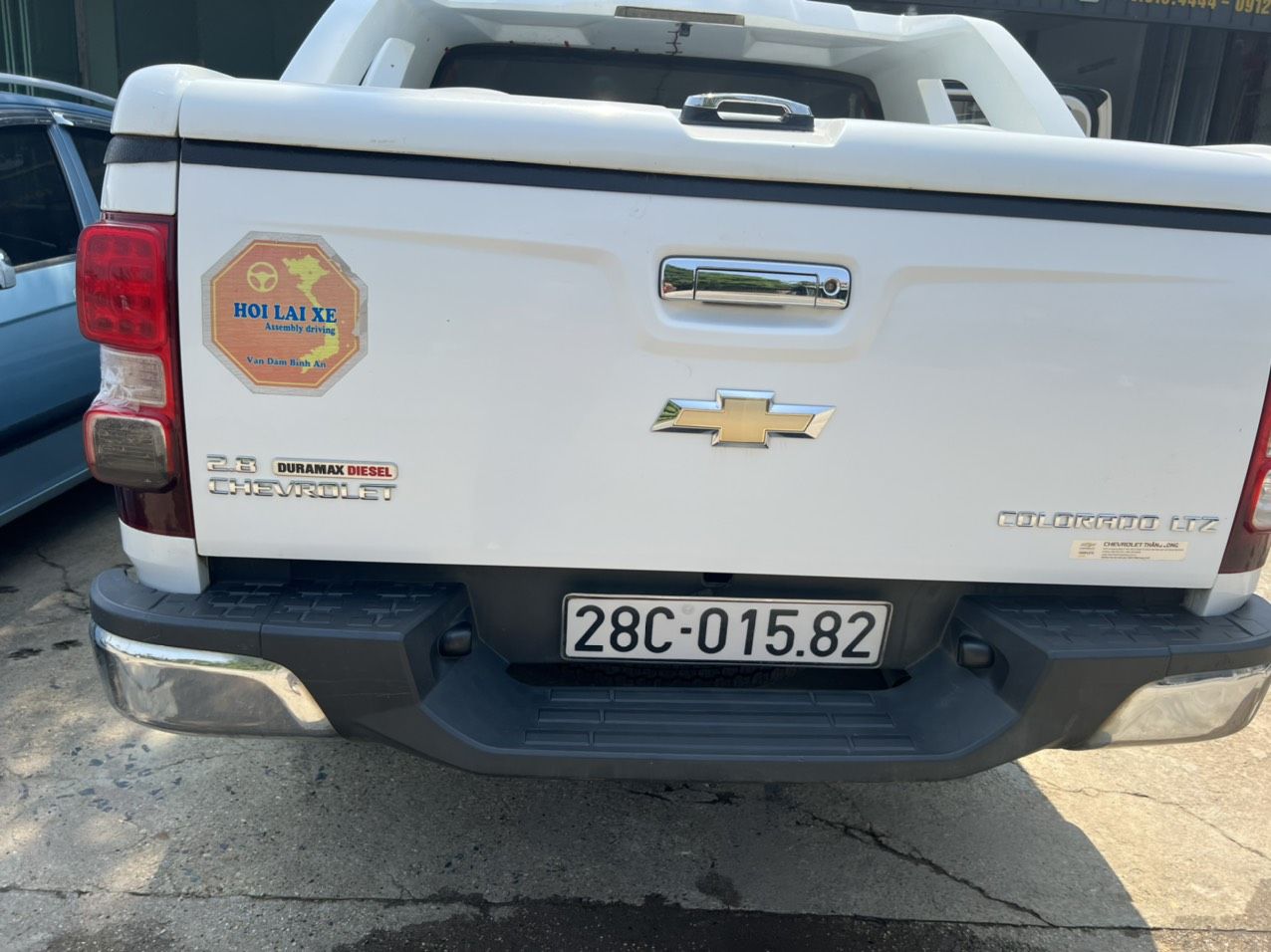 Chevrolet Colorado 2013 - Màu trắng, xe nhập, giá cực tốt