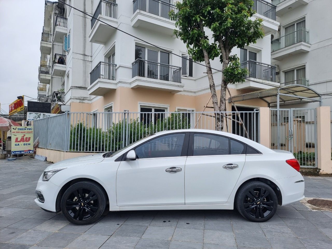 Chevrolet Cruze 2018 - Lốp zin cả giàn xe rất mới