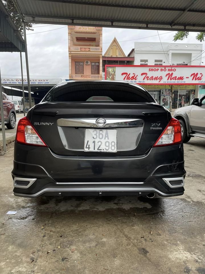 Nissan Sunny 2019 - Màu đen số tự động, giá chỉ 410 triệu