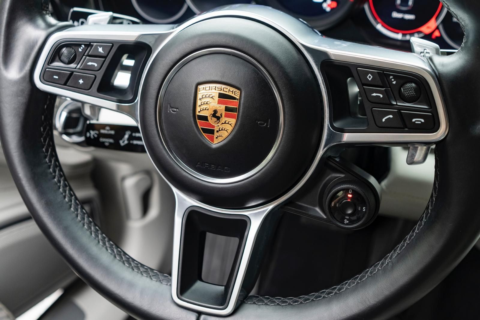 Porsche Panamera 2019 - Đăng ký lần đầu 2019, xe gia đình giá 6 tỷ 199tr