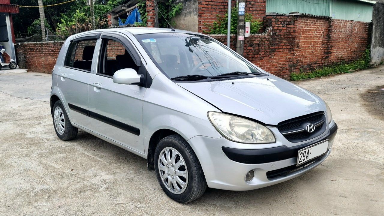 Hyundai Getz 2010 - Bán ô tô Hyundai Getz đời 2010 xe gia đình giá tốt 145tr