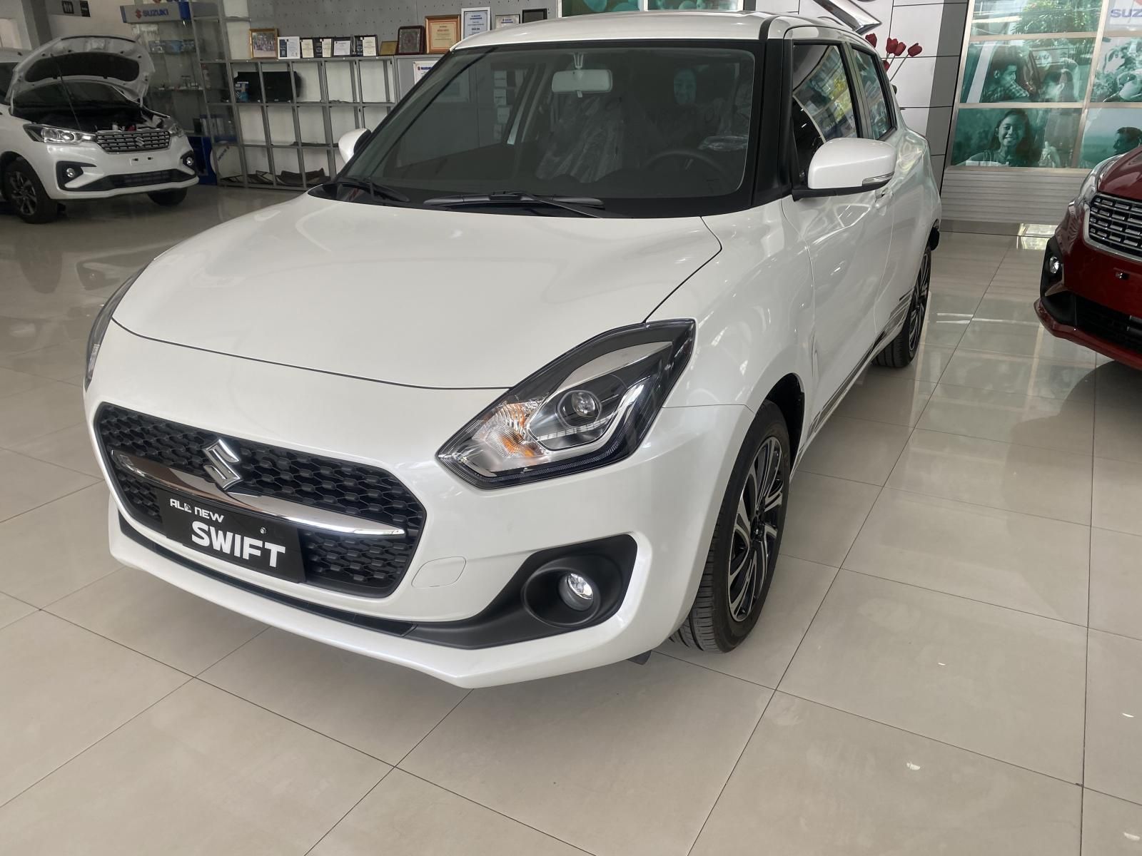 Suzuki Swift 2023 - Giảm mạnh giao ngay đủ màu cực hot, hỗ trợ vay lãi suất 7.4%/năm